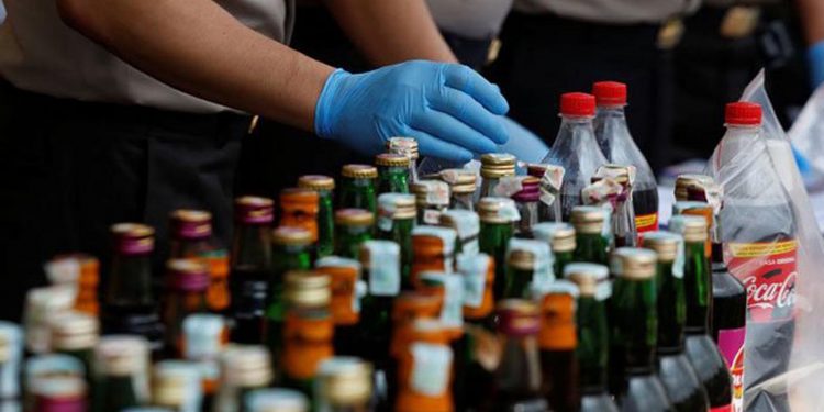 143 cartons of foreign origin liquor worth millions seized in Faisalabad