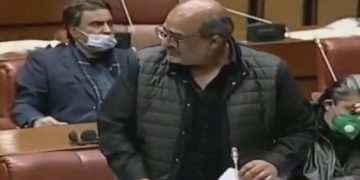 Shahzad Akbar announces to make Broadsheet document public