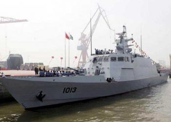 PNS Azmat makes port call to Iranian port of Bandar Abbas