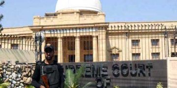 Chief Justice Gulzar Ahmed suggests removal of commissioner Karachi