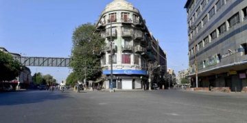 Sindh govt decides to impose complete lockdown from Sunday