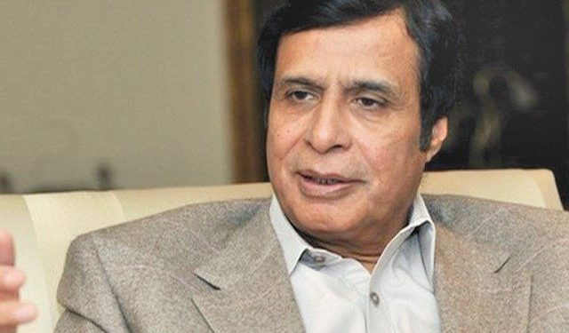 Senate chairman meets Chaudhry brothers in Lahore