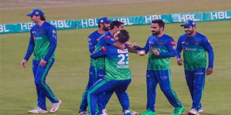 PSL 7 Final: Lahore Qalandars batting against Multan Sultans