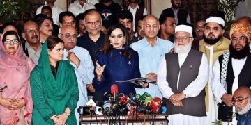No-trust motion: Parties engage in wheeling and dealing