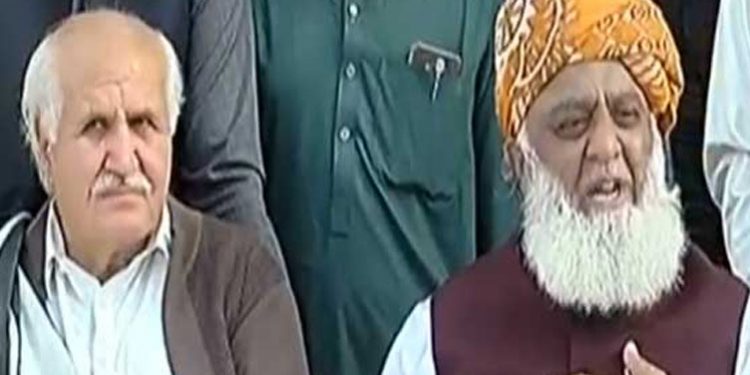 PTI MPA Liaquat Khattak formally joins JUI-F