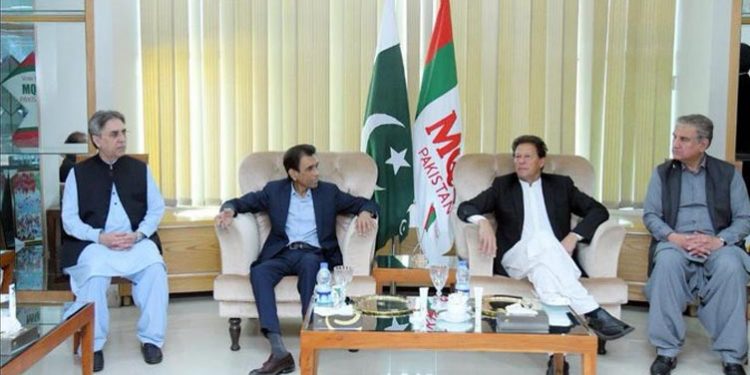 No-trust motion: PM Imran meets MQM-P leadership in Karachi