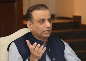 Federal ministers contact Aleem Khan to address his reservations