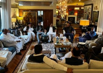 Political shakeup in Punjab: Aleem Khan forms his own group