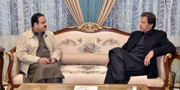 Punjab CM Usman Buzdar presents his resignation to PM Imran