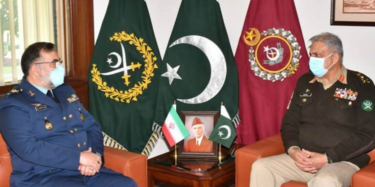 Pakistan wants peaceful and close ties with its neighbors: COAS