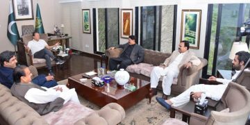 PTI to emerge stronger from current situation: PM Imran