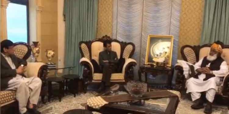 MQM delegation meets Fazl amid opposition’s no-confidence bid