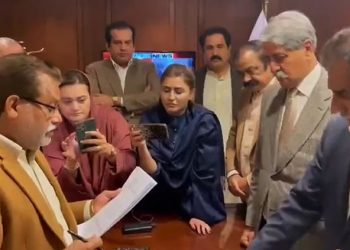 Opposition submits no-confidence motion against PM Imran Khan
