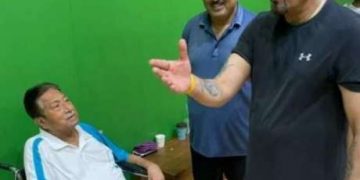 Viral picture: Did Pervez Musharraf meet Indian actor Sanjay Dutt?